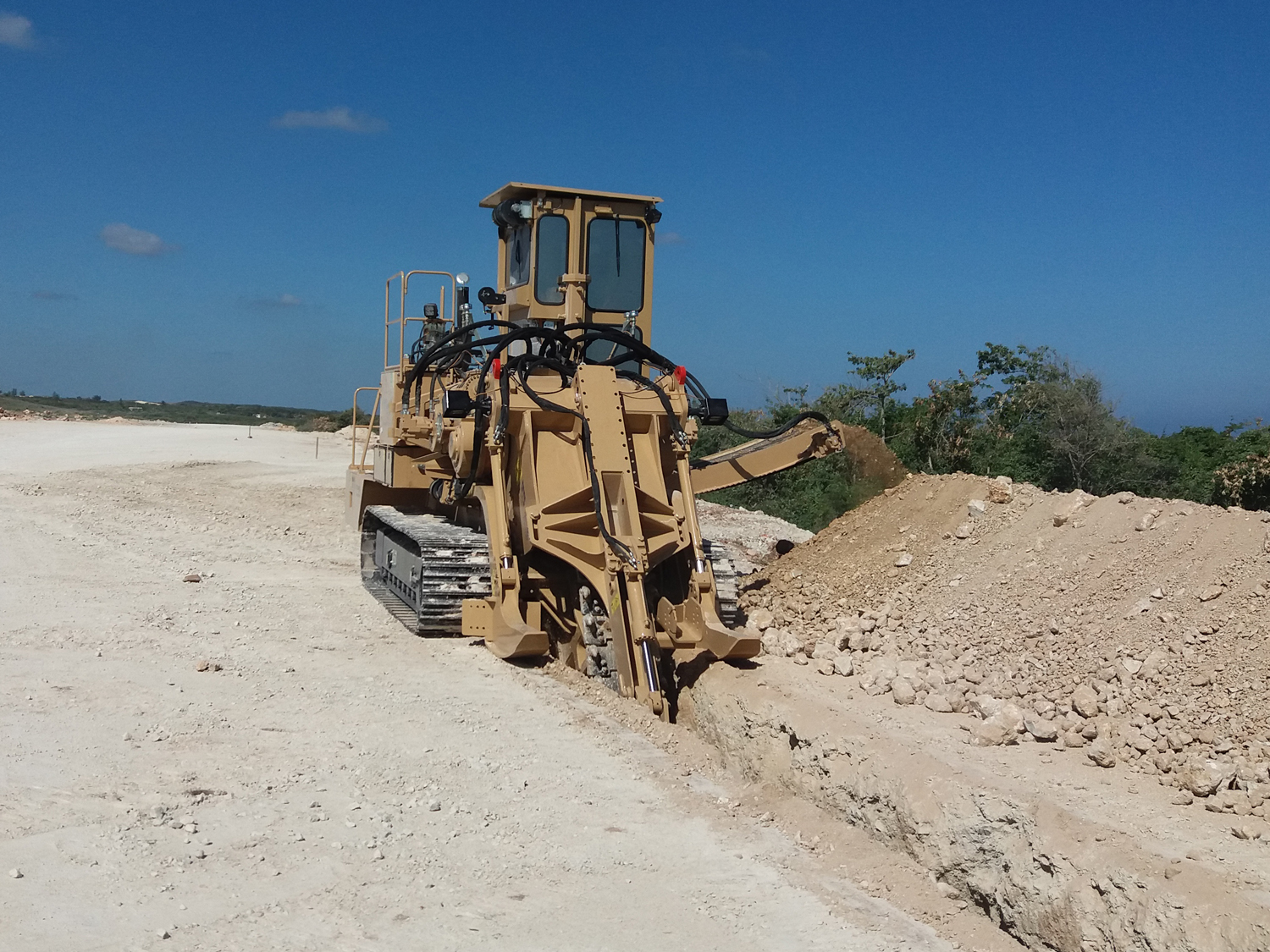 Tesmec 975 EVO Chainsaw Trencher