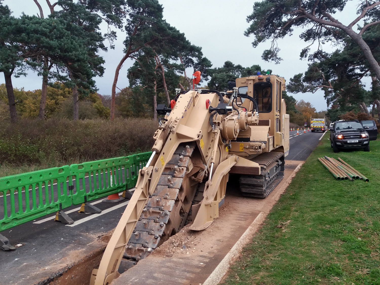 Tesmec 985 Chainsaw Trencher