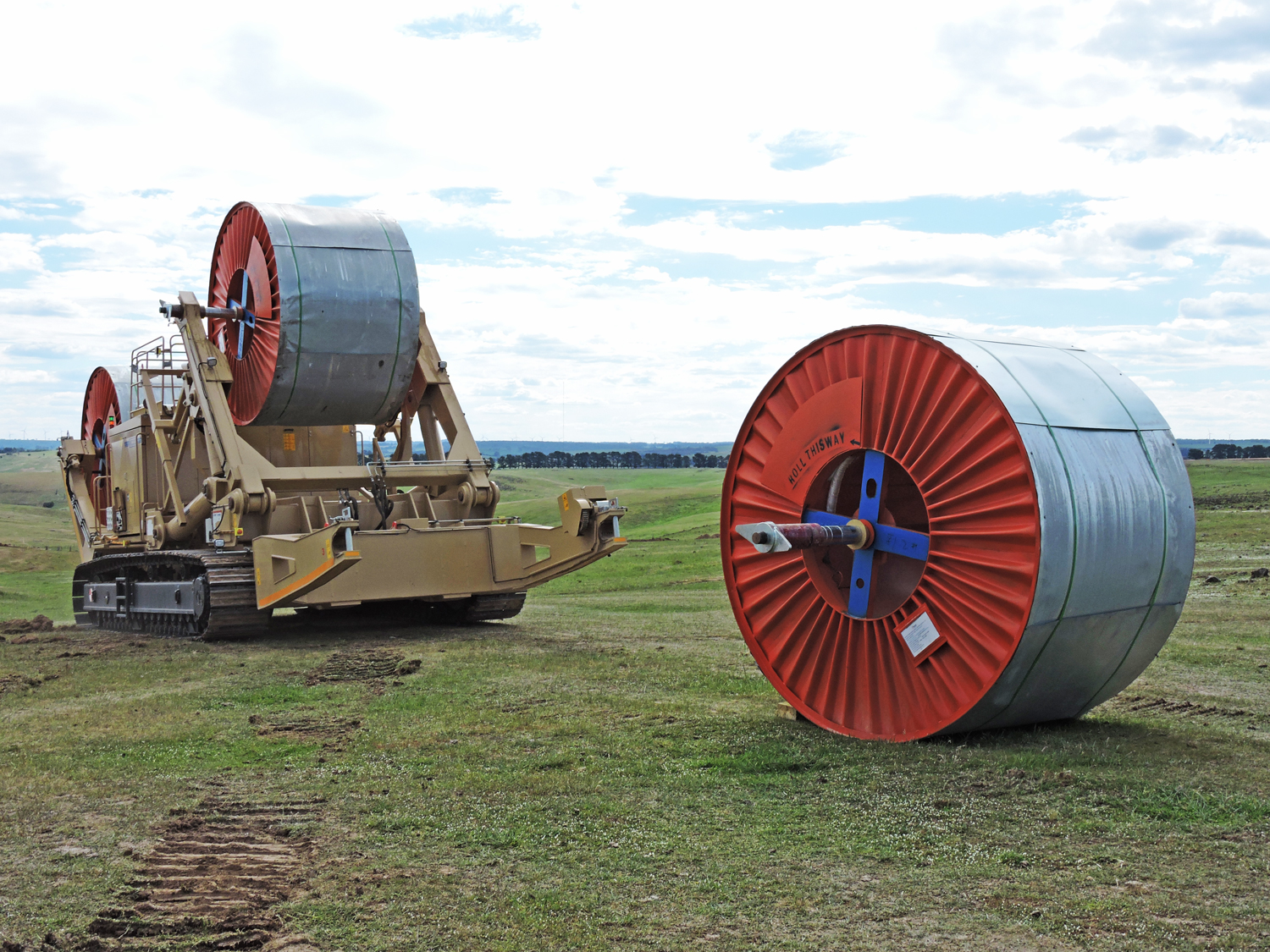 Tesmec Reel Carrier for Mechanical Cable Laying