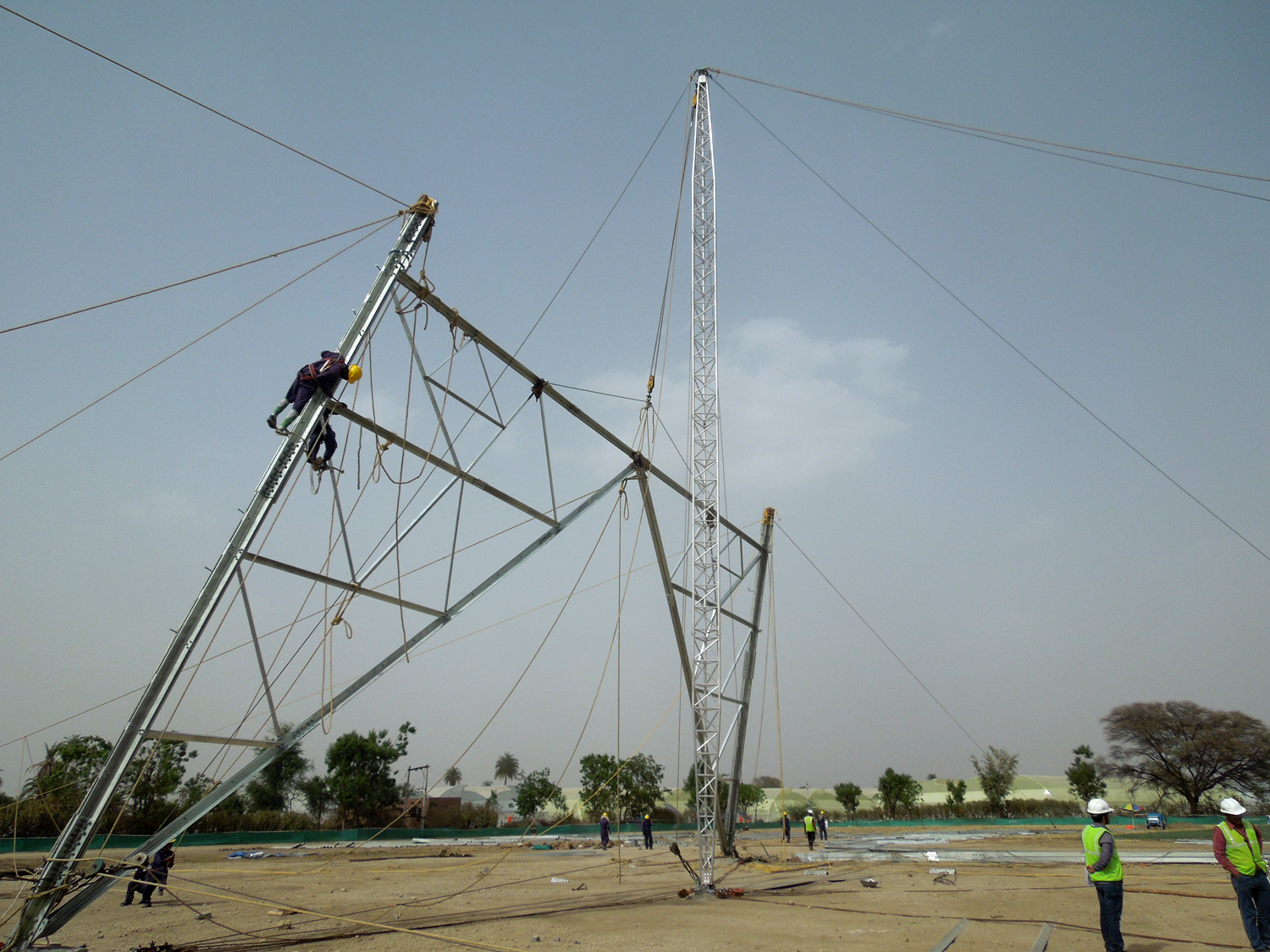 Tesmec Stringing Solutions for Powerlines Towers Construction