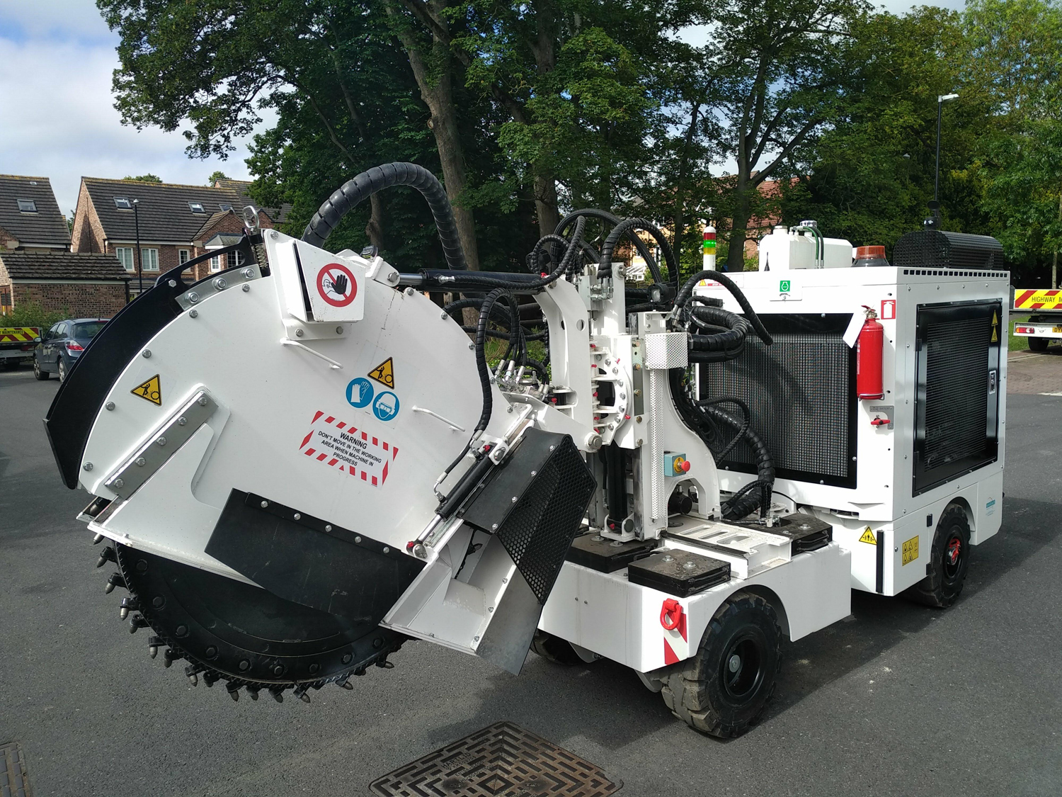 Tesmec Marais Sidecut SC4P for Urban Jobsites