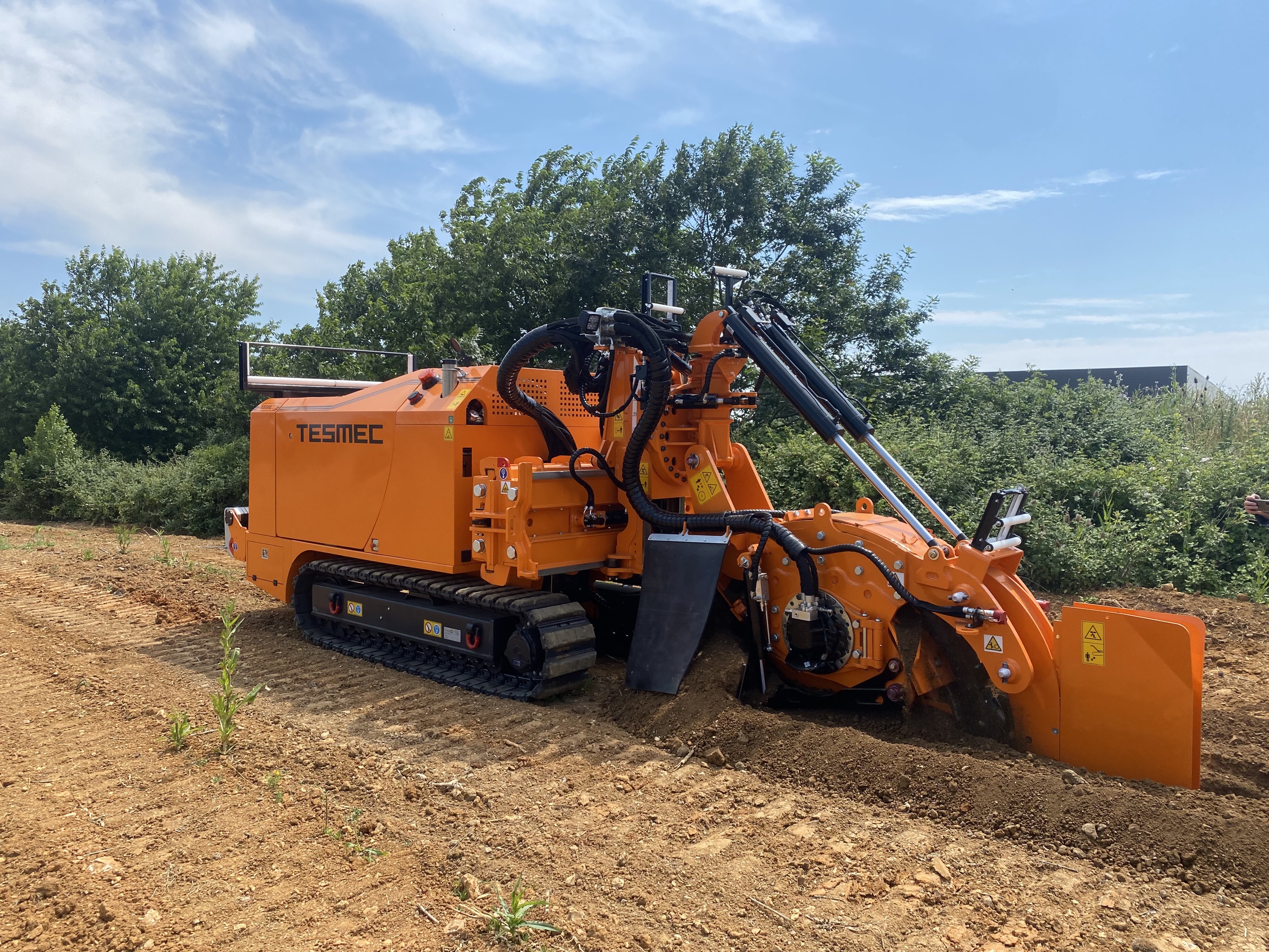 Tesmec 400MCT Rocksaw Trencher for fiber optic laying