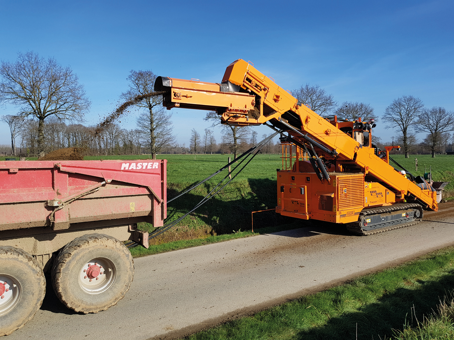 Tesmec 950R T620 Mechanical Cable Laying Trencher 